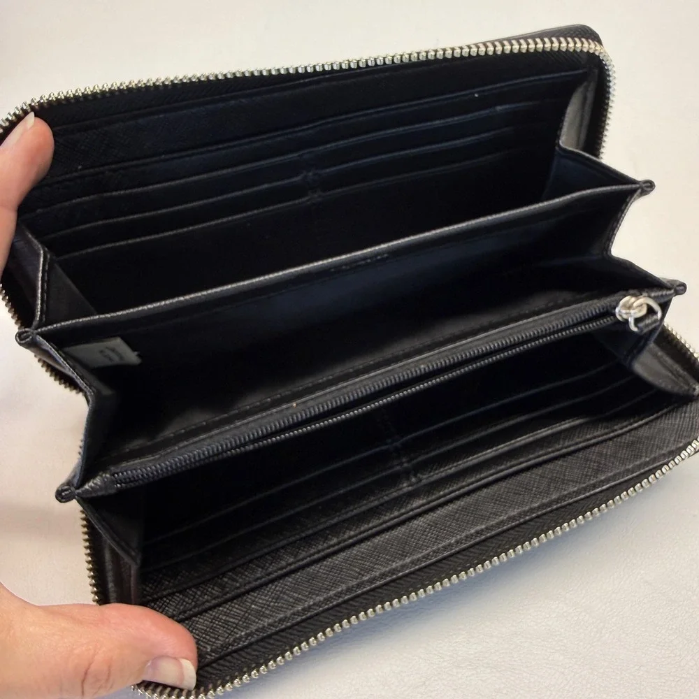 Coach F51764 Accordion Zip Wallet Black Pebbled Leather Long Clutch Organizer